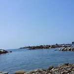 Nyaraló La Terrazza Nel Mare *