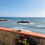 Nyaraló La Terrazza Nel Mare *