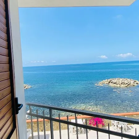 Holiday home La Terrazza Nel Mare *