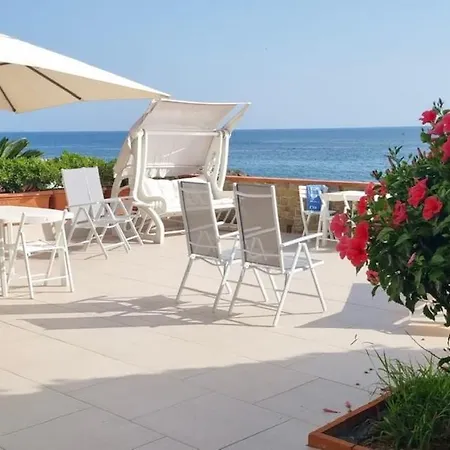 Dom wakacyjny La Terrazza Nel Mare