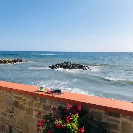 Dom wakacyjny La Terrazza Nel Mare *