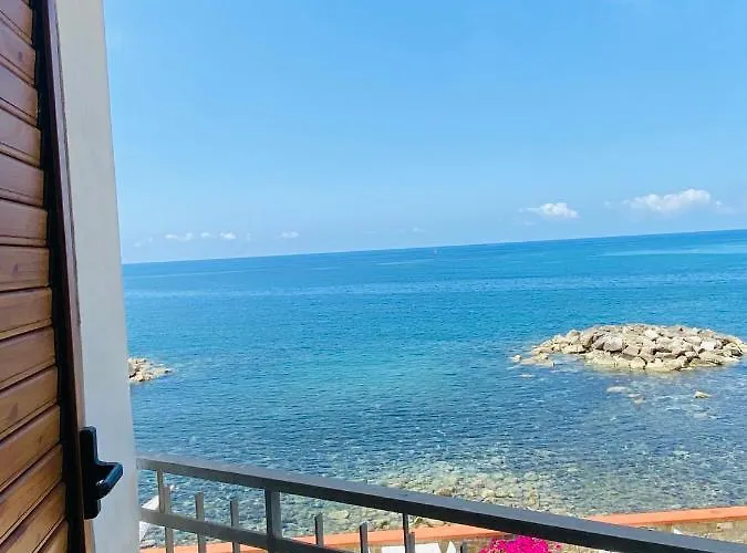 Ferienhaus La Terrazza Nel Mare *